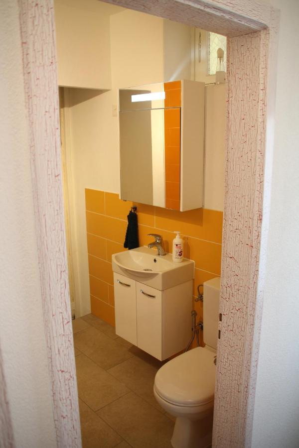 Airolo With Private Parking Apartment Ngoại thất bức ảnh