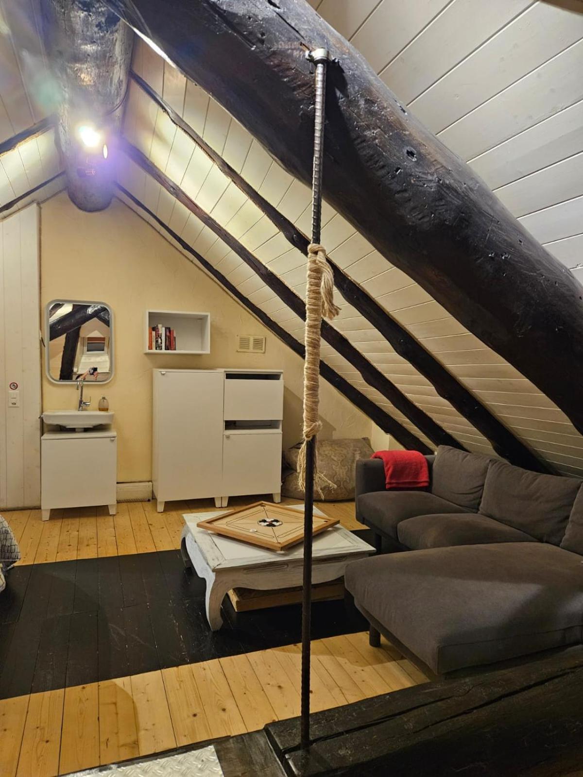 Airolo With Private Parking Apartment Ngoại thất bức ảnh