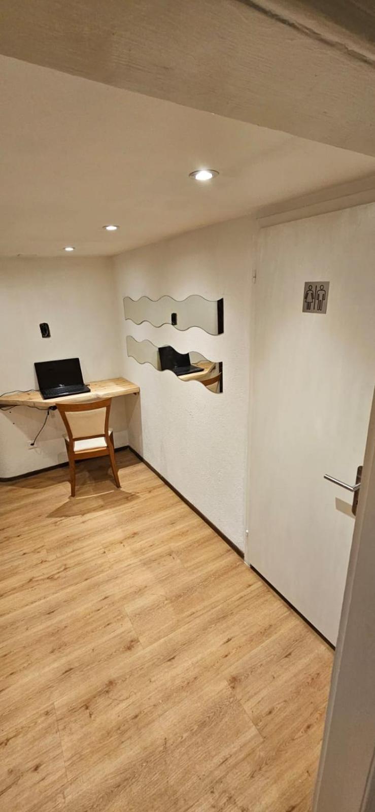 Airolo With Private Parking Apartment Ngoại thất bức ảnh